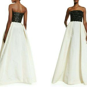 $8,690 NEW OSCAR DE LA RENTA STUNNING  SILK WHITE BLK BEAD RUNWAY GOWN US 8